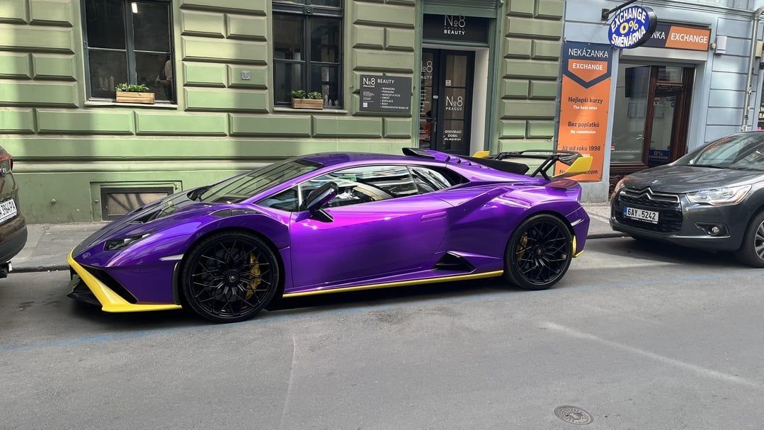 Reprezentant Alex Král dokazuje, že fotbalisté opravdu nemají vkus na auta. Jeho lamborghini je kýč k pohledání - Garáž.cz